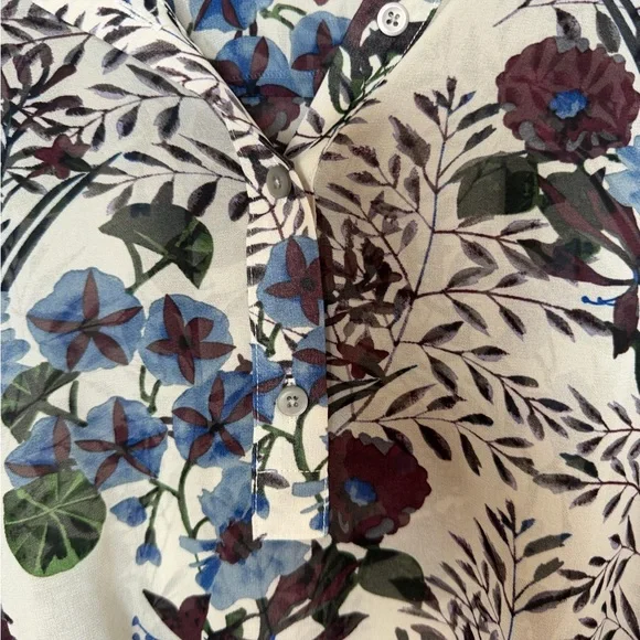 CAbi Blue and Purple Floral Shirt Size XL - Picture 11 of 11